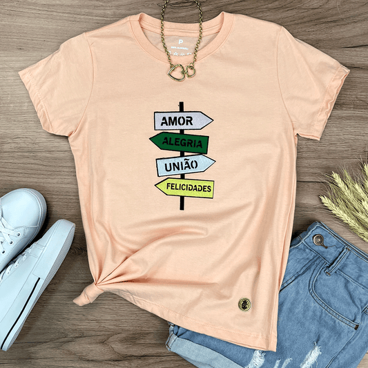 Camiseta Feminina Salmão Direção Amor