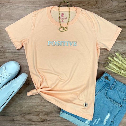 Camiseta Feminina Salmão Aplique Positive